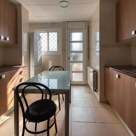 Villa Sleeps 10 Pool Wifi Lloret de Mar